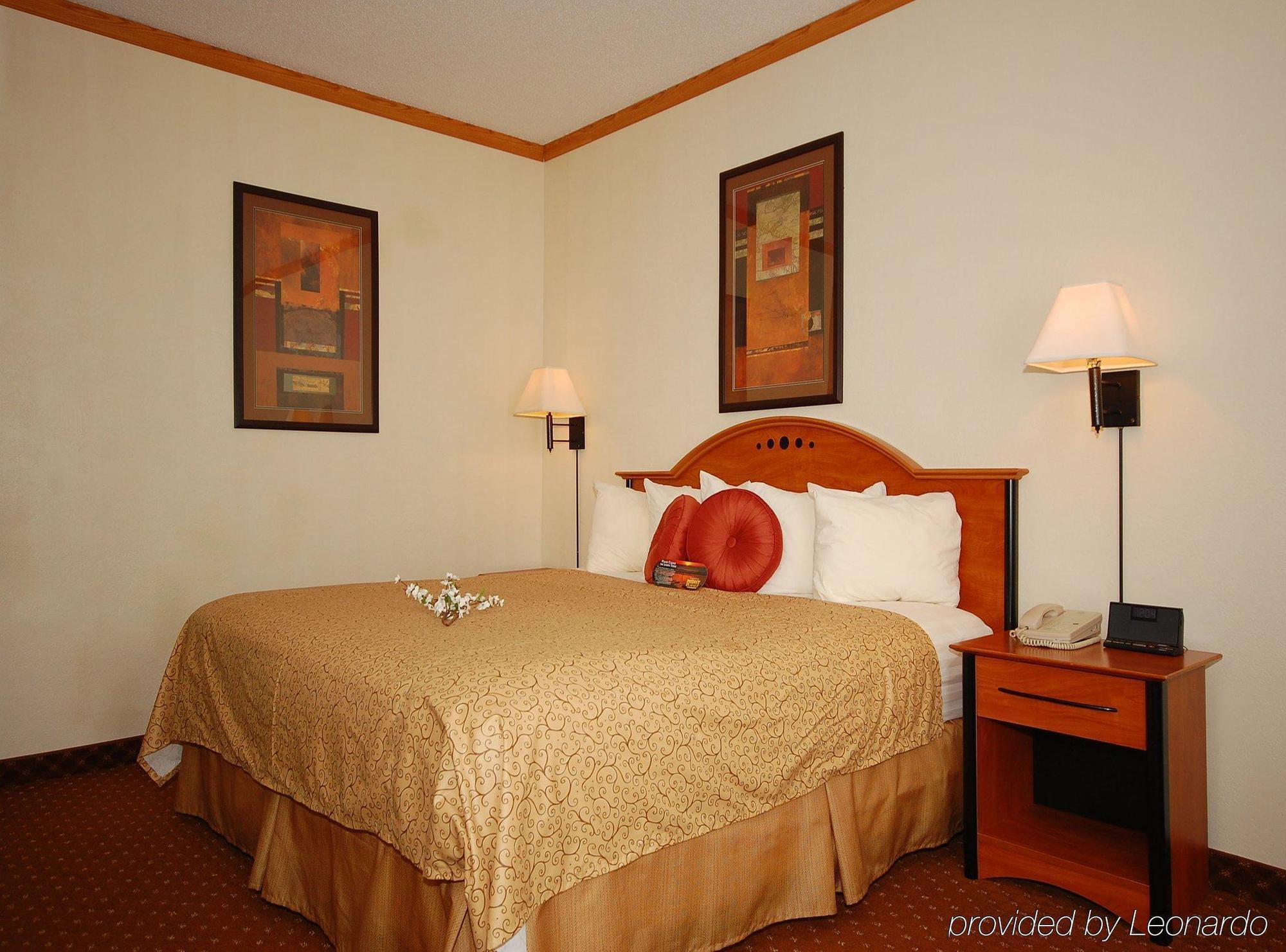 Baymont By Wyndham Hinesville Fort Stewart Area Bilik gambar