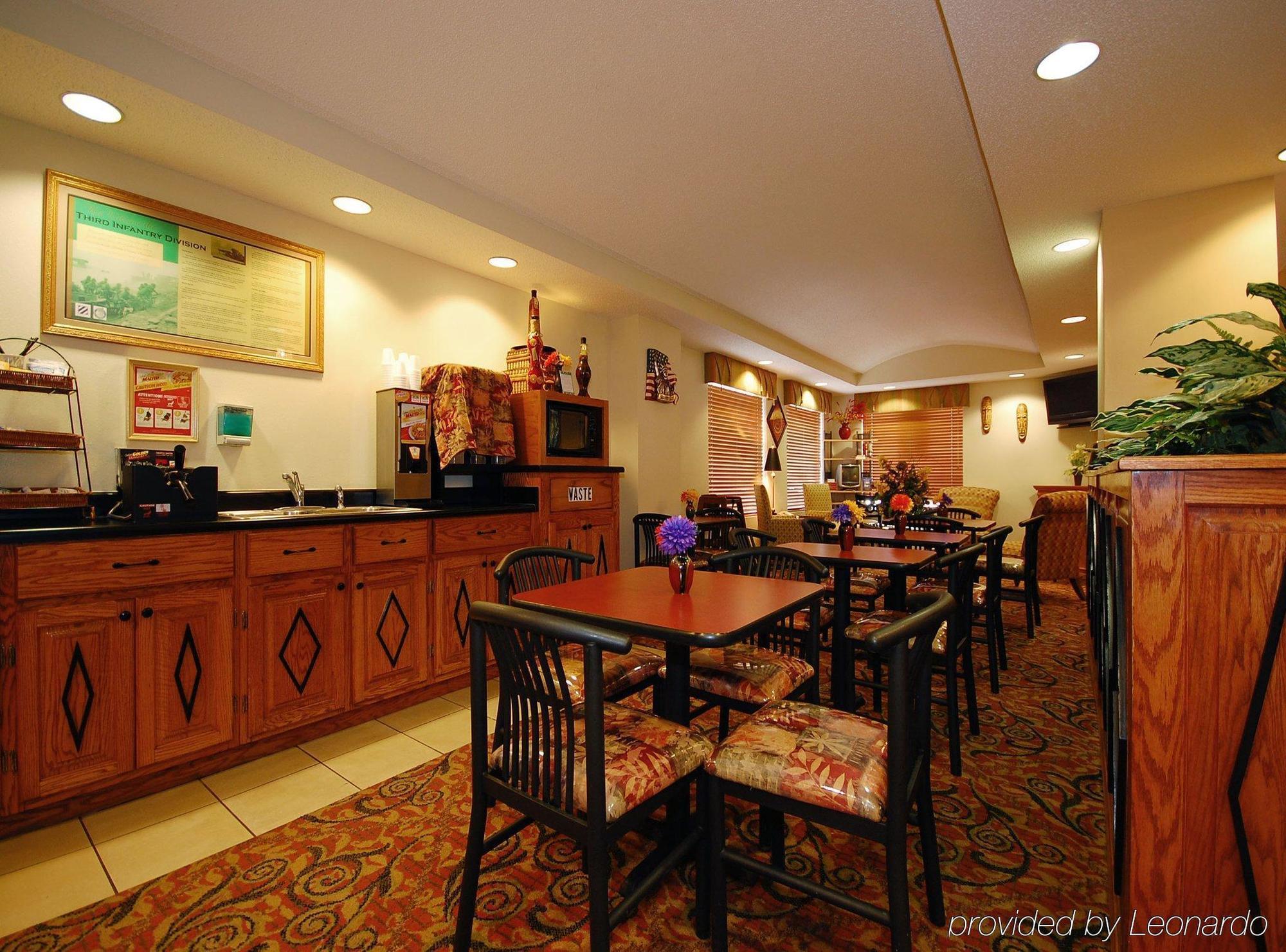 Baymont By Wyndham Hinesville Fort Stewart Area Restoran gambar