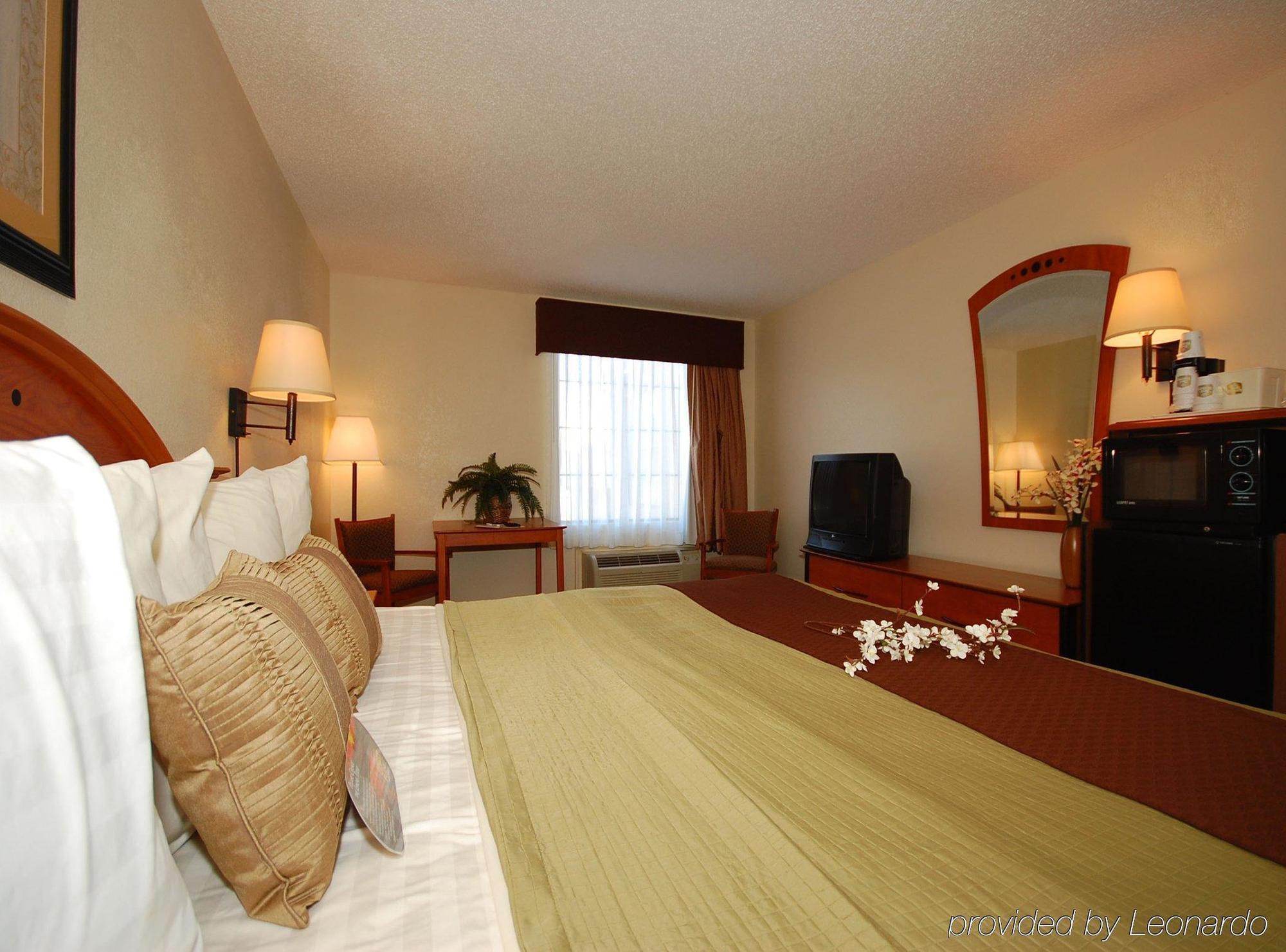 Baymont By Wyndham Hinesville Fort Stewart Area Bilik gambar